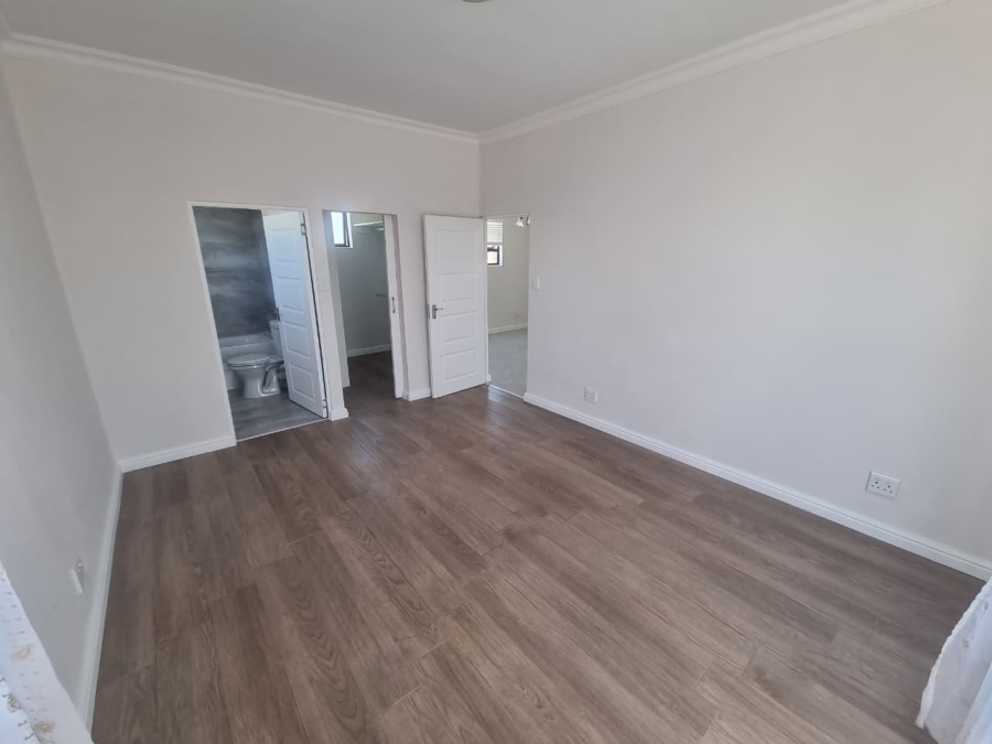 2 Bedroom Property for Sale in Rondebosch East Western Cape